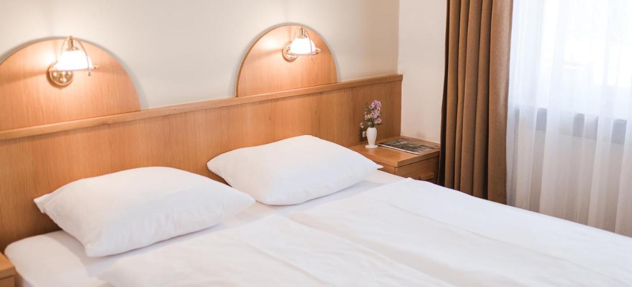 Parkhotel Plauserhof الغرفة الصورة