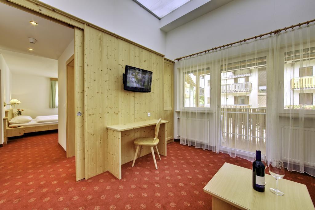 Parkhotel Plauserhof الغرفة الصورة
