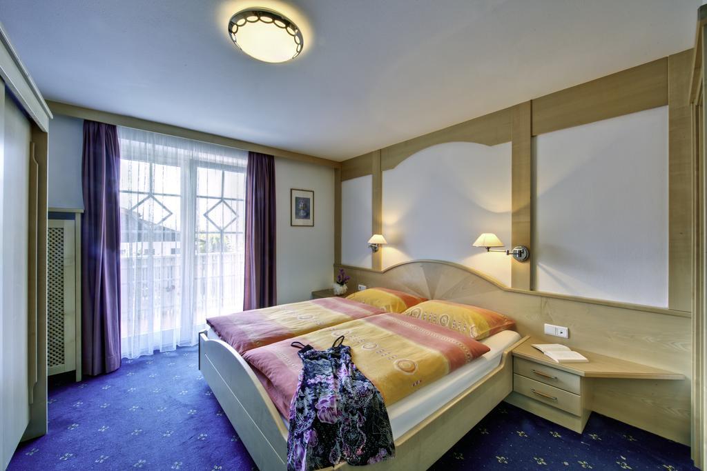 Parkhotel Plauserhof الغرفة الصورة