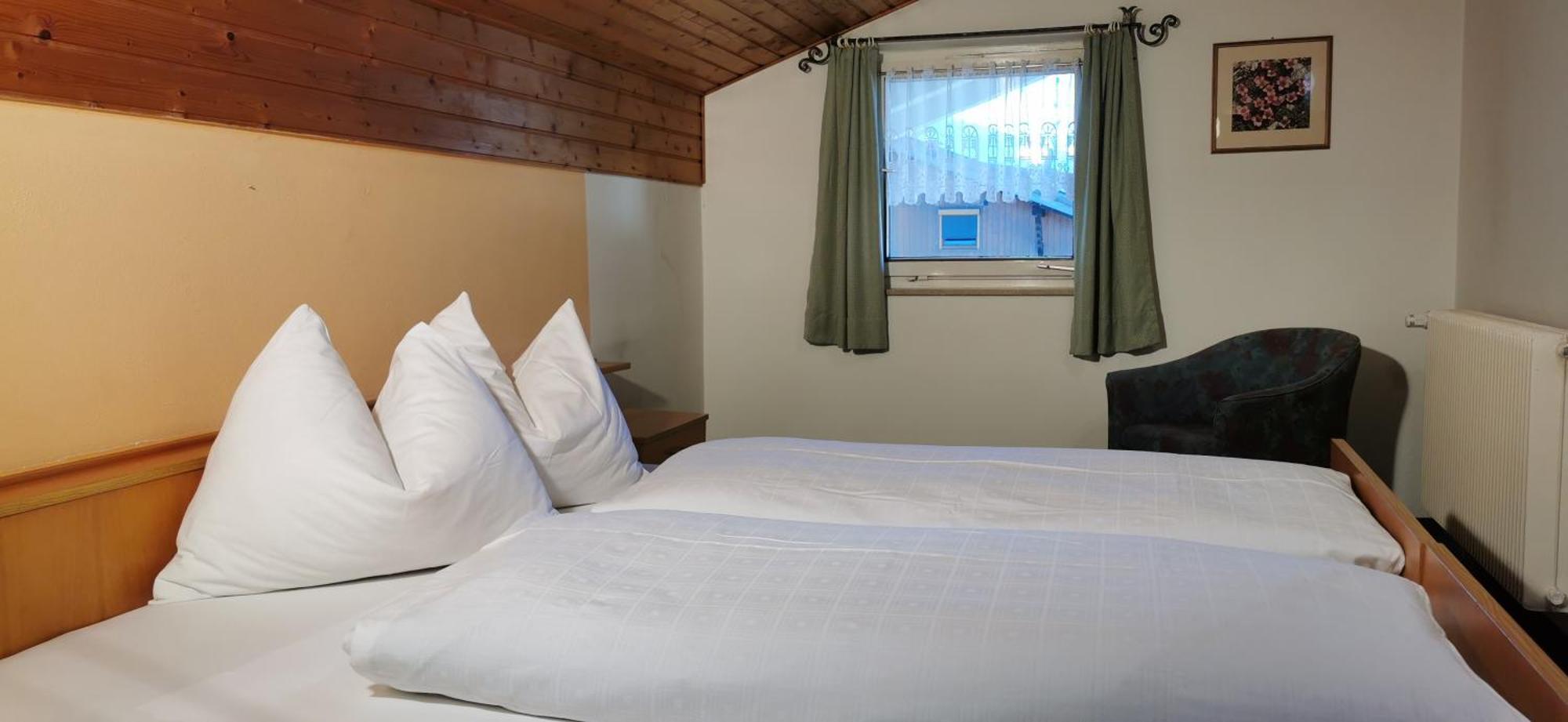 Parkhotel Plauserhof الغرفة الصورة